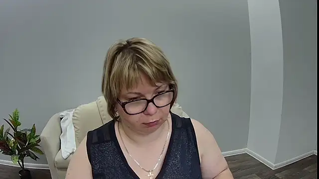 BonnnyBoobsy online show from 20, 7, 2026
