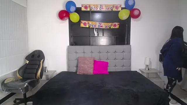 Melannyy V online show from 10, 7, 2026