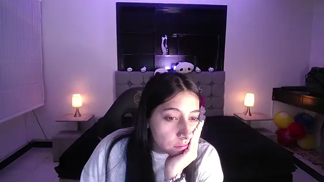 Melannyy V online show from 12, 7, 2026