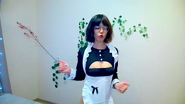 Snapshot of Layla_Muur chatting on 19, 3, 2026 Layla Muur online show from 19, 3, 2026