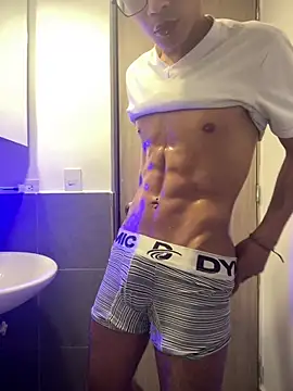 Snapshot of ronald_maximo19 chatting on 22, 3, 2026 ronald maximo19 online show from 22, 3, 2026