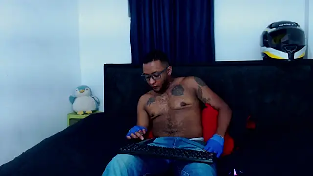 MascTyler online show from 13, 4, 2026
