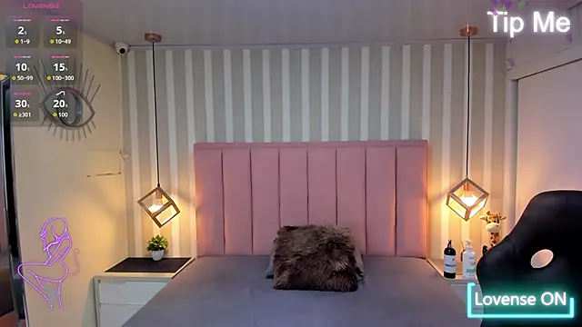 LIZZY VALL online show from 8, 5, 2026