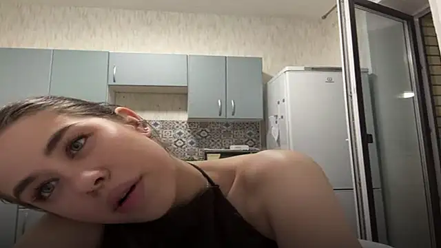 Snapshot of LypsiXo chatting on 21, 3, 2026 LypsiXo online show from 21, 3, 2026