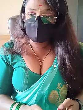 Snapshot of poojag_2 chatting on 17, 7, 2026 poojag 2 online show from 17, 7, 2026