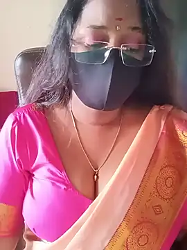 Snapshot of poojag_2 chatting on 20, 7, 2026 poojag 2 online show from 20, 7, 2026