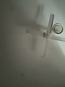 Snapshot of surfboy07 chatting on 26, 3, 2026 surfboy07 online show from 26, 3, 2026