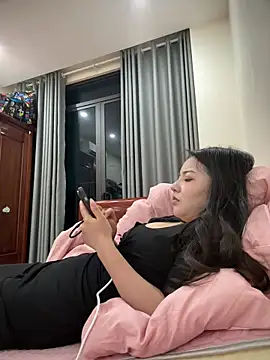   cherry-cute   online show from 20, 3, 2026