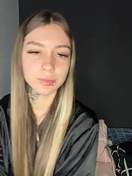 alyssa 22 online show from 24, 6, 2026