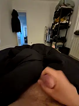 Snapshot of lolo0105 chatting on 9, 4, 2026 lolo0105 online show from 9, 4, 2026