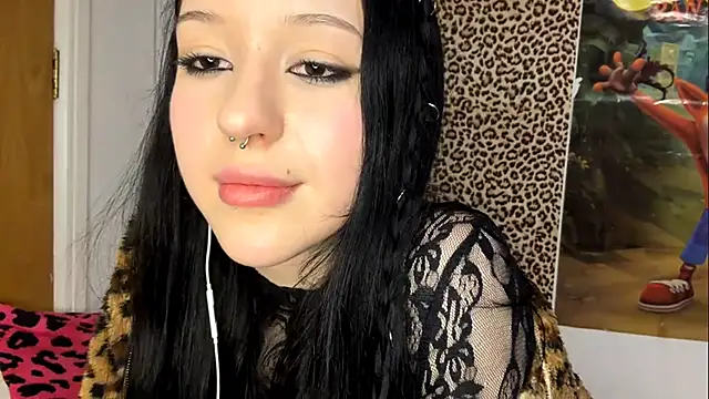 Snapshot of LunaTempted chatting on 26, 3, 2026 LunaTempted online show from 26, 3, 2026