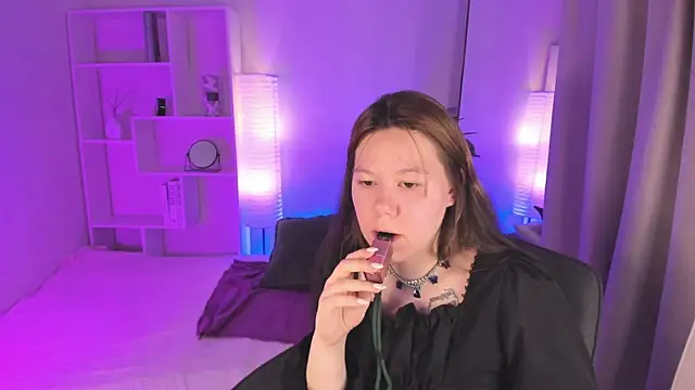 Vanessa ama online show from 5, 4, 2026