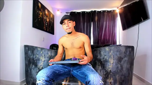 Snapshot of victor_ospina chatting on 21, 3, 2026 victor ospina online show from 21, 3, 2026