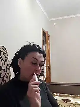 HelgaDennis online show from 15, 4, 2026