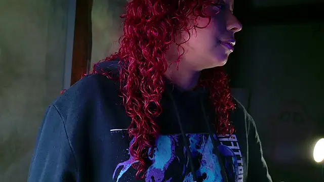 lara curly online show from 24, 7, 2026