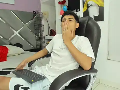 Nico Viper  online show from 22, 3, 2026