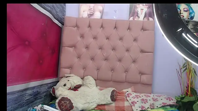 Snapshot of sharlothks chatting on 21, 3, 2026 sharlothks online show from 21, 3, 2026