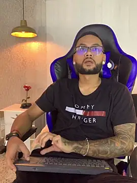 KyleJoss30 online show from 19, 4, 2026
