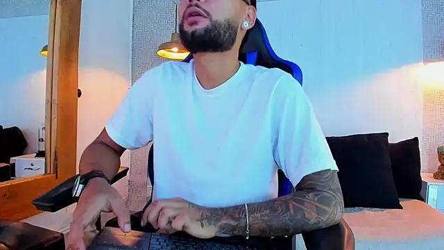 KyleJoss30 online show from 21, 4, 2026