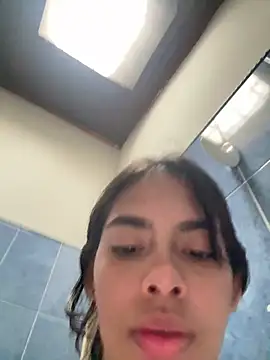 Snapshot of evelyn_ks chatting on 6, 4, 2026 evelyn ks online show from 6, 4, 2026