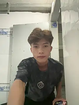 Nguyencuong1999 online show from 3, 5, 2026