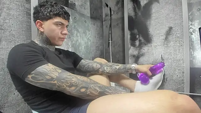 Snapshot of Gury_tattoo chatting on 15, 5, 2026 Gury tattoo online show from 15, 5, 2026
