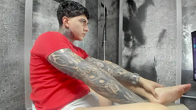 Snapshot of Gury_tattoo chatting on 16, 5, 2026 Gury tattoo online show from 16, 5, 2026