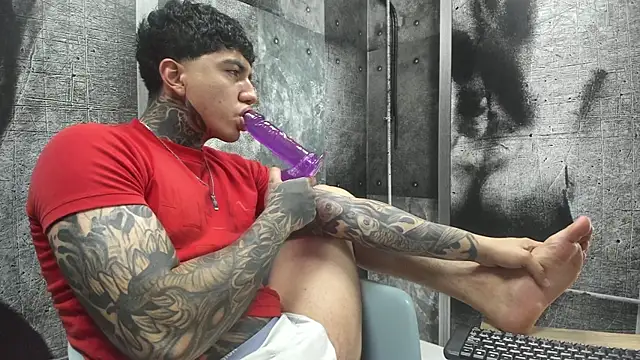 Snapshot of Gury_tattoo chatting on 25, 5, 2026 Gury tattoo online show from 25, 5, 2026
