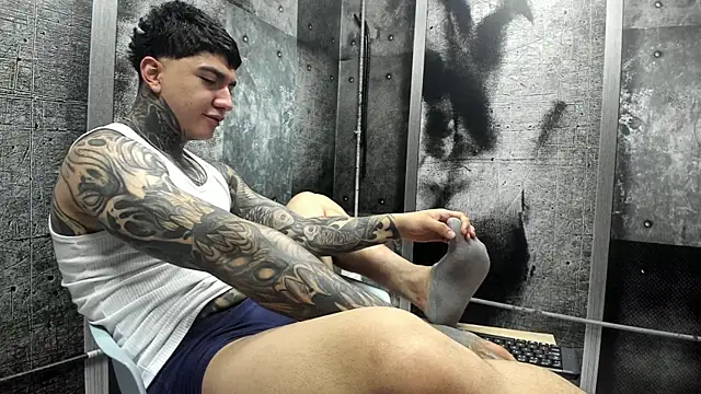 Snapshot of Gury_tattoo chatting on 17, 6, 2026 Gury tattoo online show from 17, 6, 2026