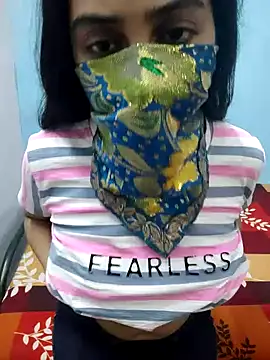 ALIZA FENDY online show from 25, 3, 2026