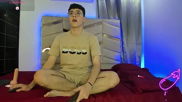 Tom Parker  online show from 23, 3, 2026