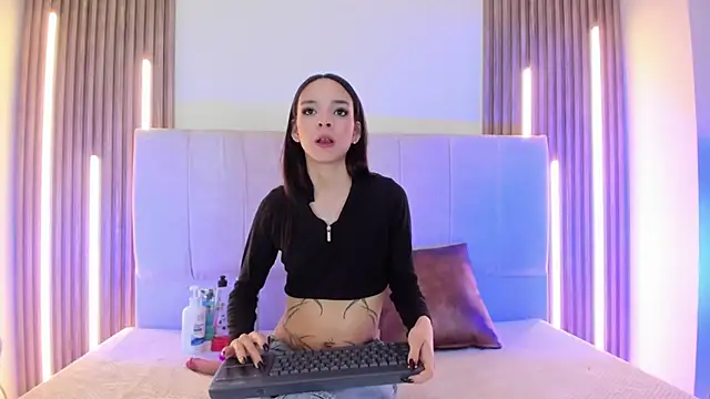 Zoe 444 online show from 1, 8, 2026