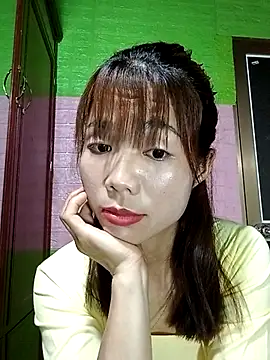 AmyLinee01 online show from 2, 4, 2026