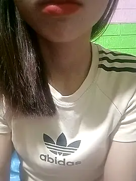 AmyLinee01 online show from 6, 4, 2026