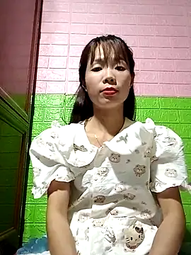 AmyLinee01 online show from 29, 4, 2026