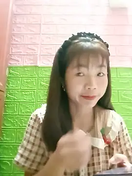 AmyLinee01 online show from 24, 6, 2026