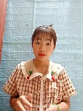 AmyLinee01 online show from 17, 7, 2026