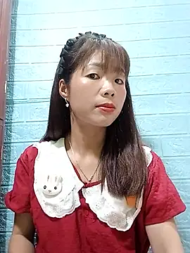 AmyLinee01 online show from 19, 7, 2026