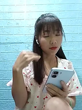 AmyLinee01 online show from 26, 7, 2026