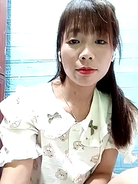 AmyLinee01 online show from 28, 7, 2026