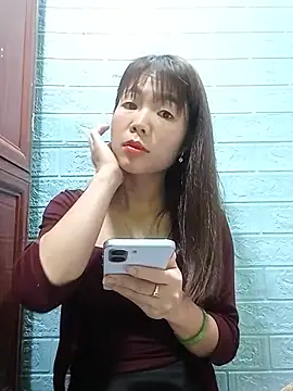 AmyLinee01 online show from 5, 8, 2026