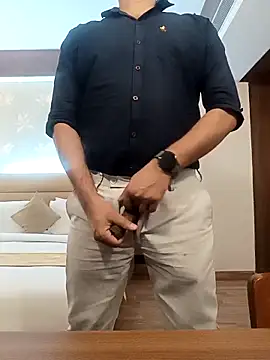 Snapshot of Daddyfuck34 chatting on 5, 4, 2026 Daddyfuck34 online show from 5, 4, 2026