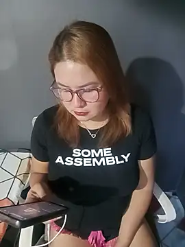 Amazingurlx online show from 25, 7, 2026