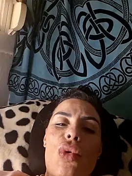 chiquitilla41 online show from 22, 5, 2026
