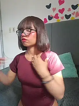 Lucy Em online show from 29, 6, 2026
