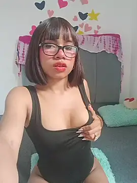 Lucy Em online show from 19, 7, 2026