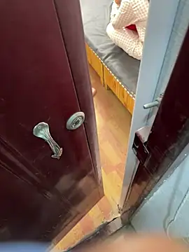 midnight-001 online show from 5, 4, 2026