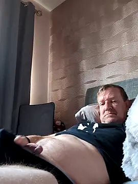 Notiesfuk online show from 7, 4, 2026