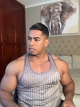 Snapshot of Trevor_vinc chatting on 28, 4, 2026 Trevor vinc online show from 28, 4, 2026