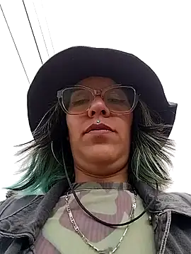 Abby 1-0 online show from 28, 4, 2026